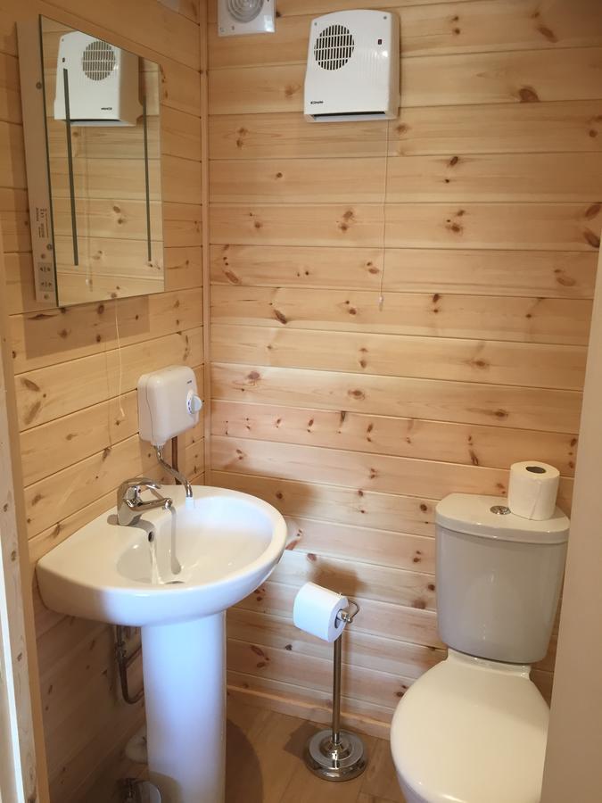 Romantic Getaway Luxury Wooden Cabin With Private Hot Tub And Bbq Aberystwyth Exterior foto